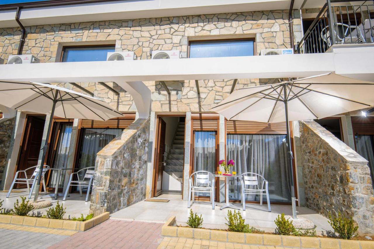Stone Suites Pefkochori Luaran gambar